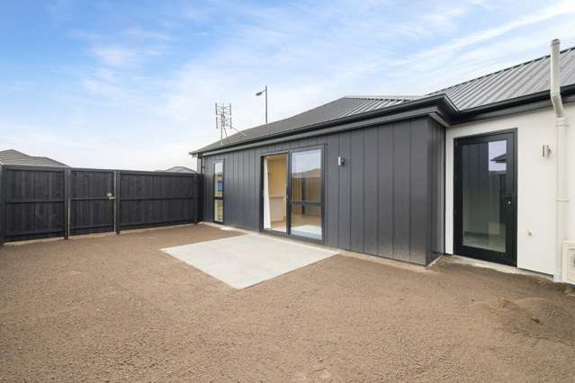 88 Avanda Avenue 11103_2