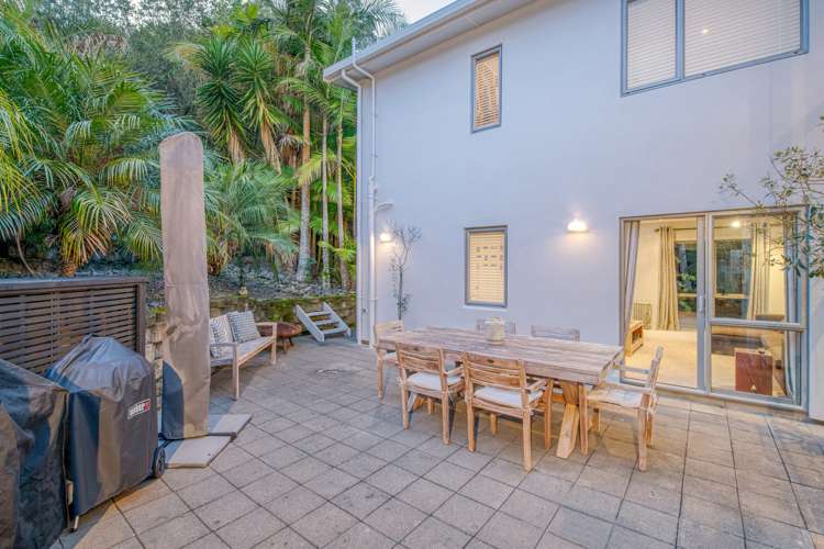 115 Waldorf Crescent Orewa_27