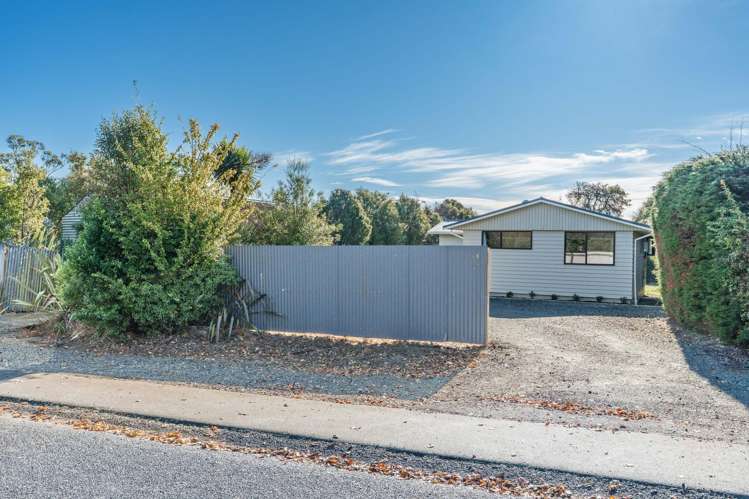 5 Castle Street Waihola_21