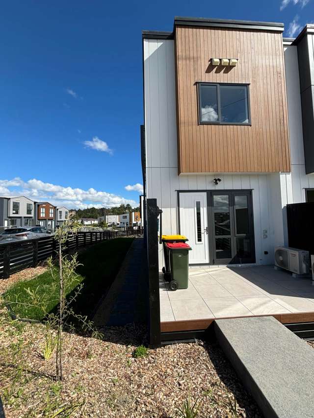 Stunning Family Home in Totara Park