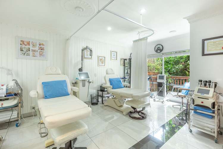 44 Coroglen Avenue Birkenhead_12