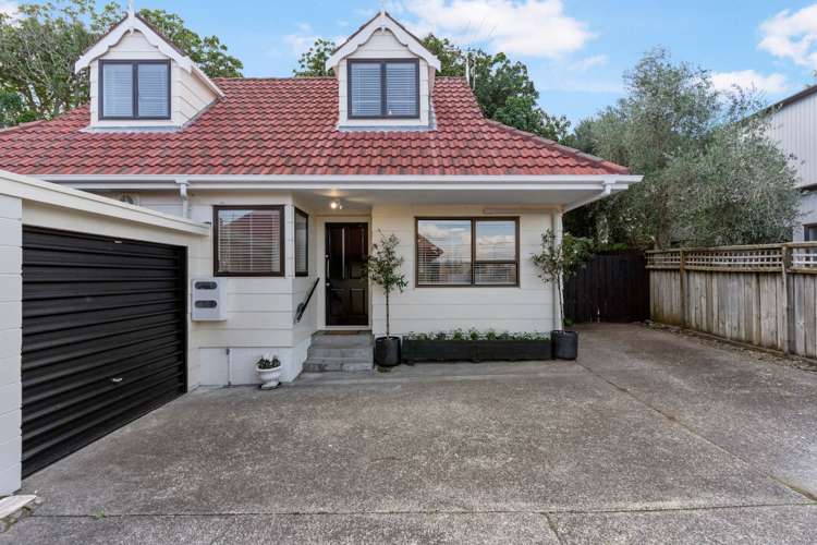 2/30 Ngataringa Road Devonport_8