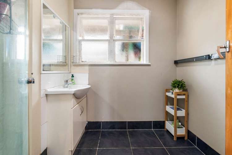 54 Cramond Drive Mangere East_11