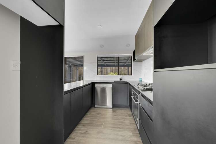 2/25 Sunnyfield Crescent Glenfield_10