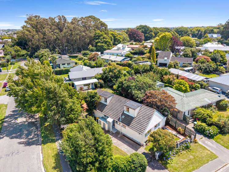 63 Moffat Drive Lincoln_30