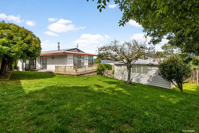 72 Totaravale Drive Totara Vale_1