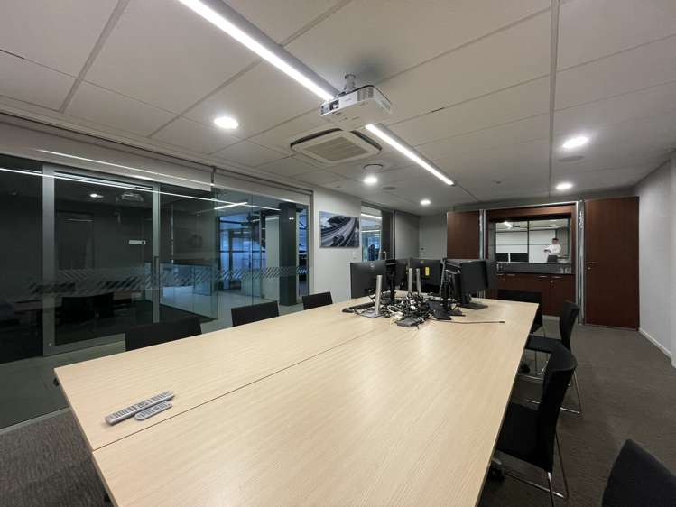 Office/3 Clemow Drive Mount Wellington_2