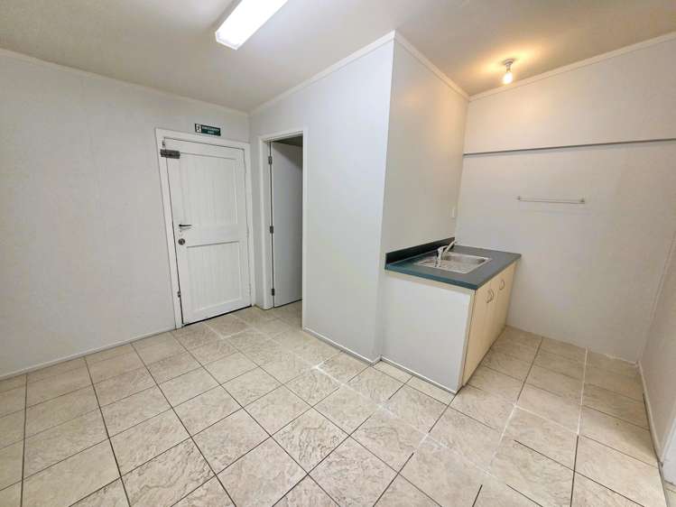 1244 Dominion Road Mt Roskill_4