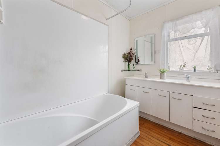 18 Tara Road Henderson_11