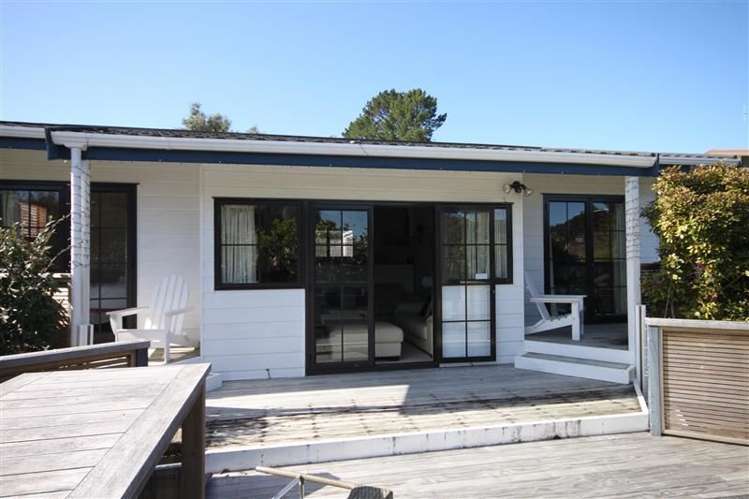 6 Blucher Reef Pauanui_1