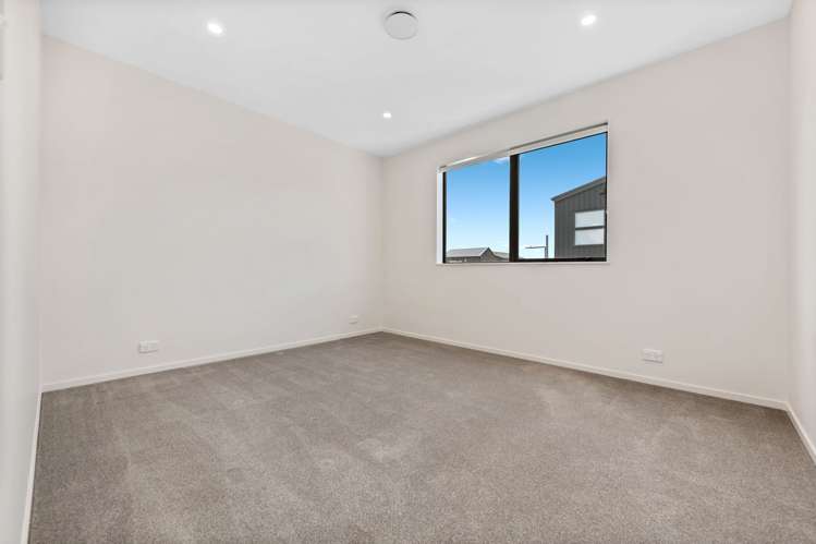 17 Whimbrel Road Flat Bush_13
