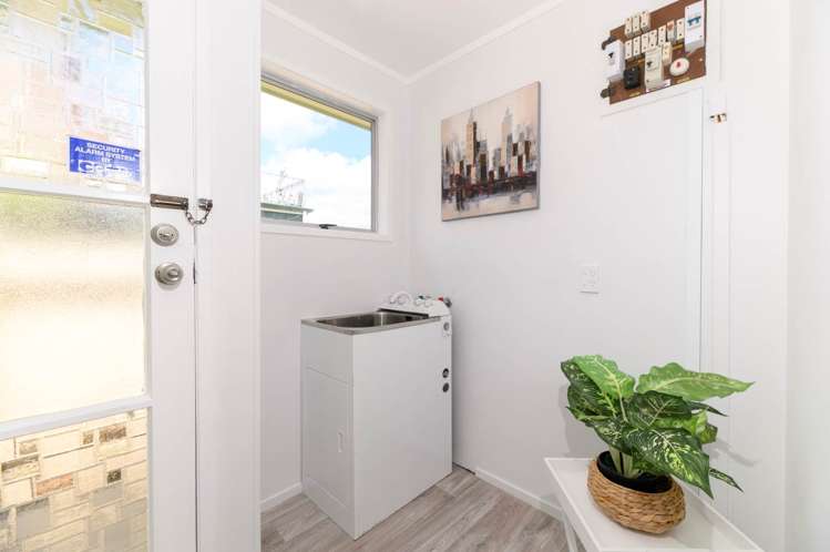 4 Scarlet Drive Ranui_17