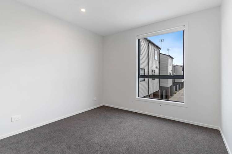 4/3234 Great North Road New Lynn_9