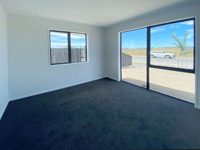 48 Strowan Avenue Elgin_4