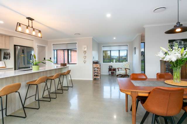 43 Seachange Drive Leamington_4