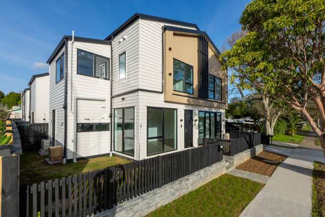 3/400 Bucklands Beach Road Bucklands Beach_1