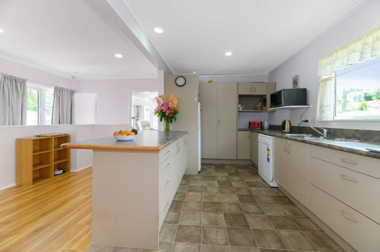 101 Eskdale Road Birkdale_13