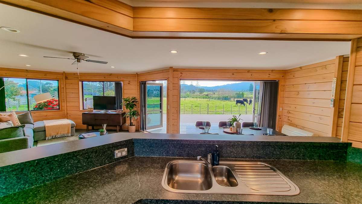 1175 Tiki Road_5