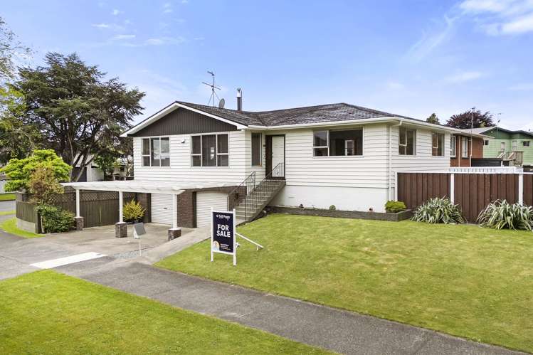 4 Monterey Place Totara Park_19