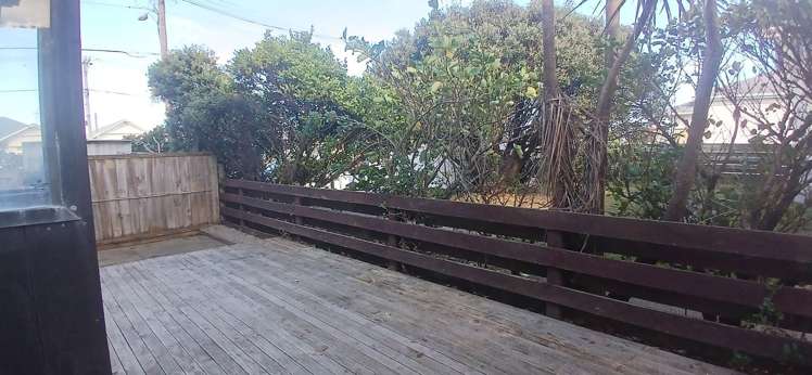 1/192 Onepu Road Lyall Bay_6