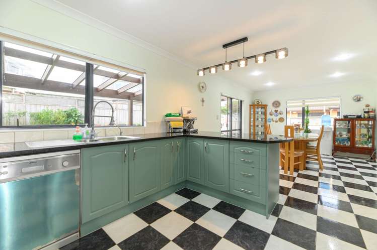 19 Riverstone Road Te Atatu Peninsula_35