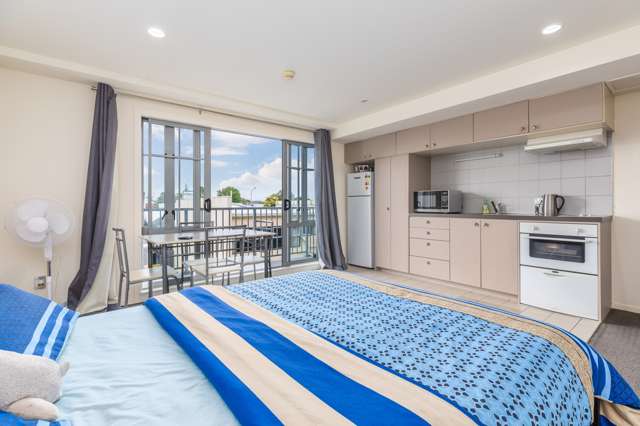 2k/3 Keystone Avenue Mount Roskill_1