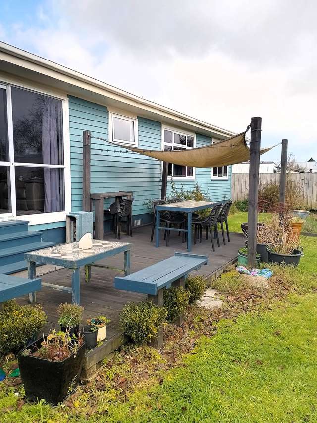 Private, Easy-Care Living in Inglewood