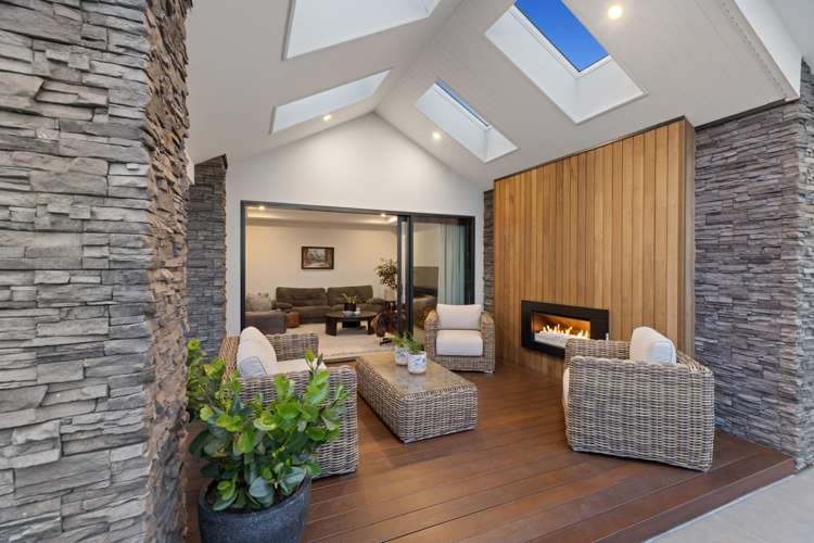 68 Vernon Drive Lincoln_11