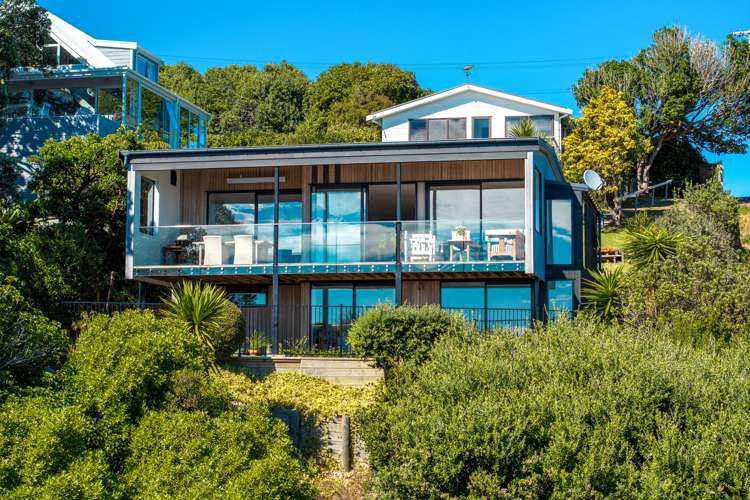 67 Queens Drive Oneroa_16