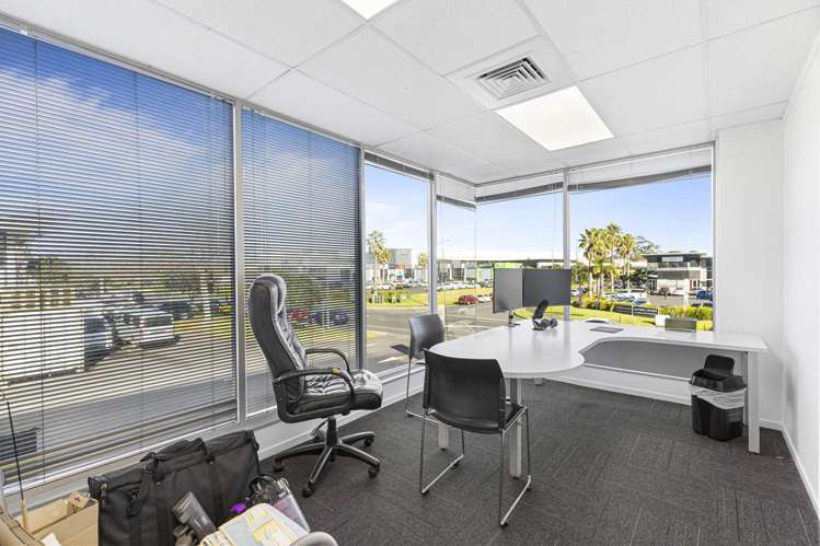 2/43 William Pickering Drive Albany_7