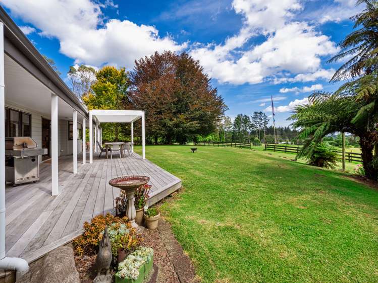 1080 Omanawa Road Omanawa Western Bay Of Plenty Houses for Sale
