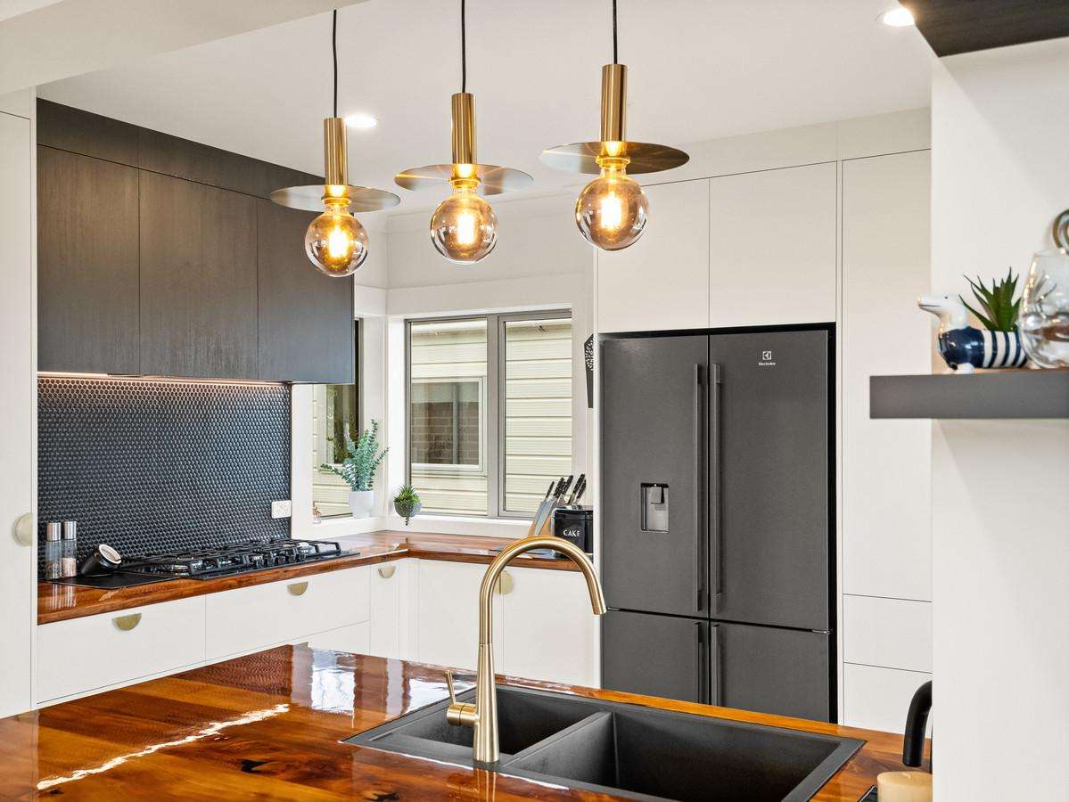 5 Epsilon Street_4