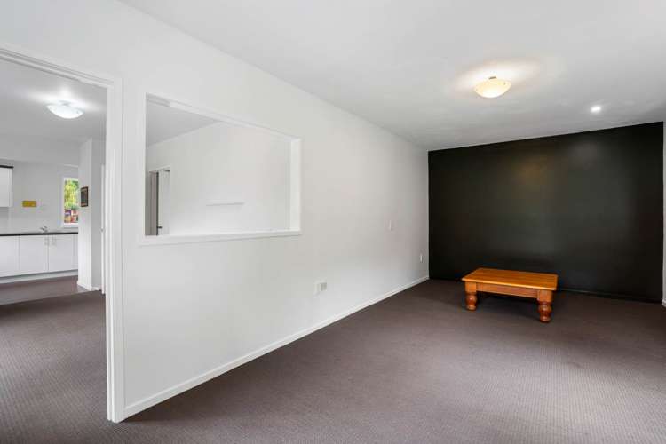 274 Forest Hill Road Waiatarua_17