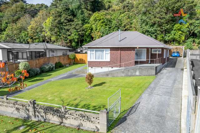 74 Hine Road Wainuiomata_1