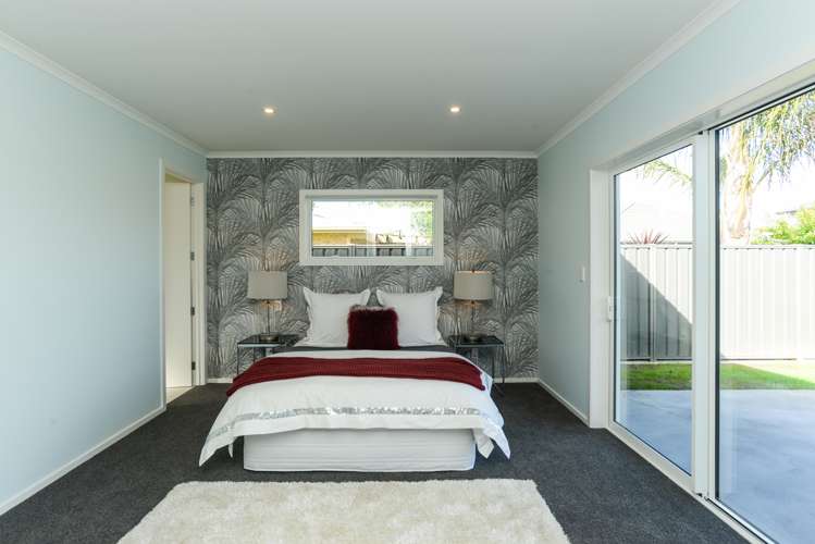 552 Lyndhurst Road Frimley_5