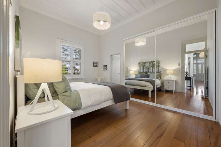 143 Vauxhall Road Narrow Neck_9