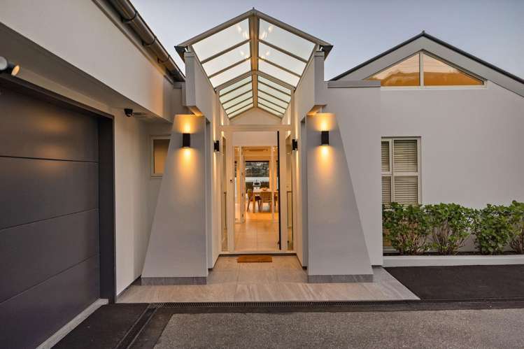 635 Peninsula Road Kelvin Heights_5