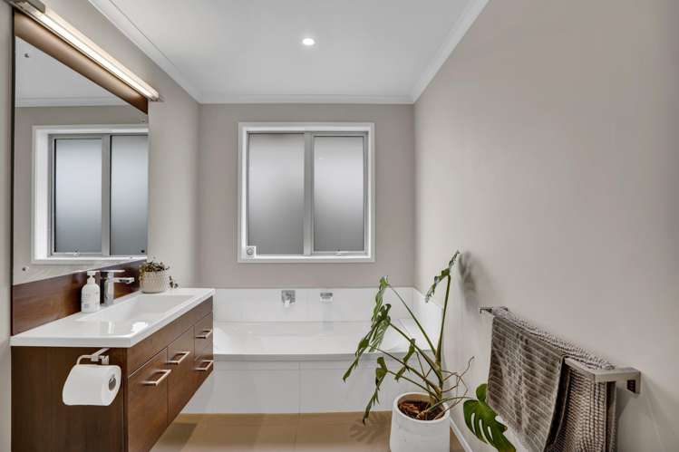 7 Rawiri Drive Bell Block_18