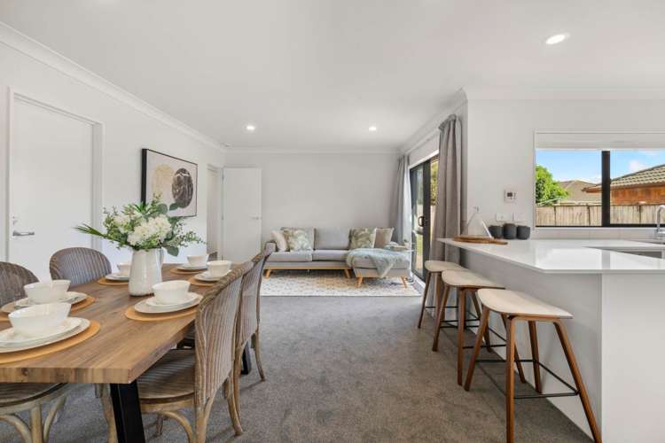 5 Ashkirk Place Wattle Downs_5