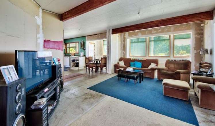 46 Queen Mary Avenue New Lynn_19