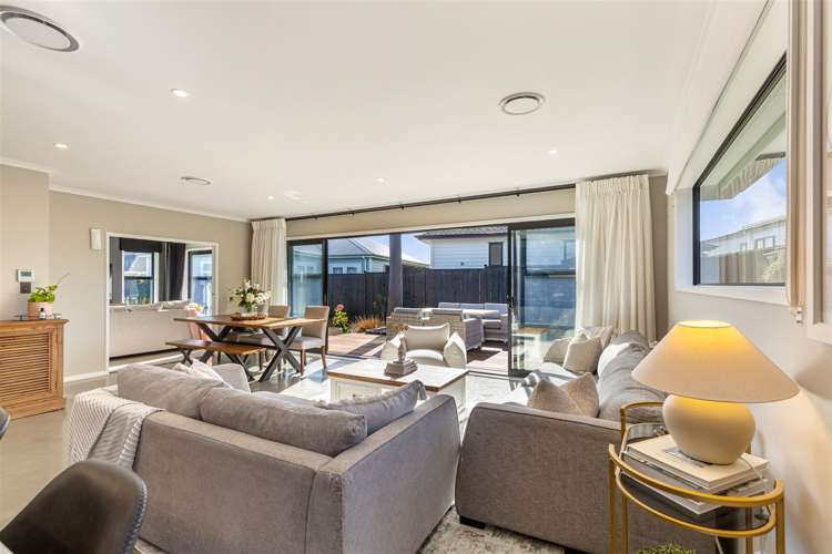 37 Siren Street Wainui_7