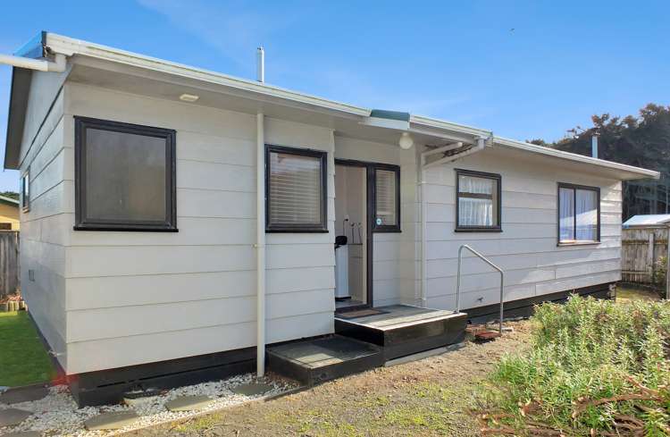 16 Cousins Avenue East Foxton Beach_24