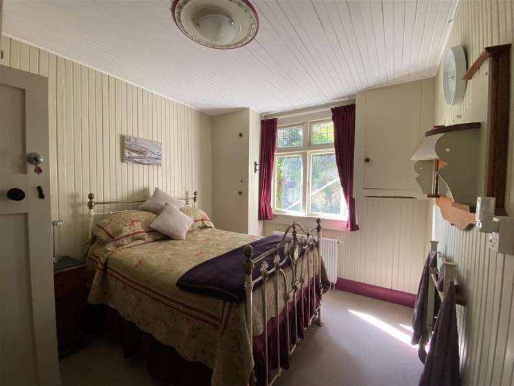 36 Chapel Street Greymouth_12