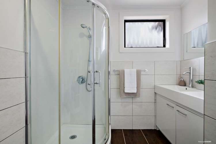 10 Wattle Street New Lynn_12