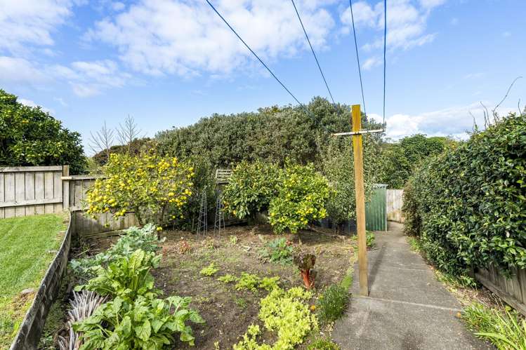 2/1 Clearwater Cove West Harbour_23