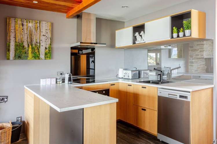 5 Stone Ridge Place Queenstown_8