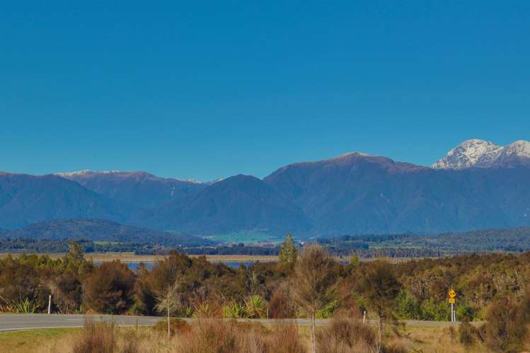 38 Beechwater Drive Moana / Lake Brunner_26