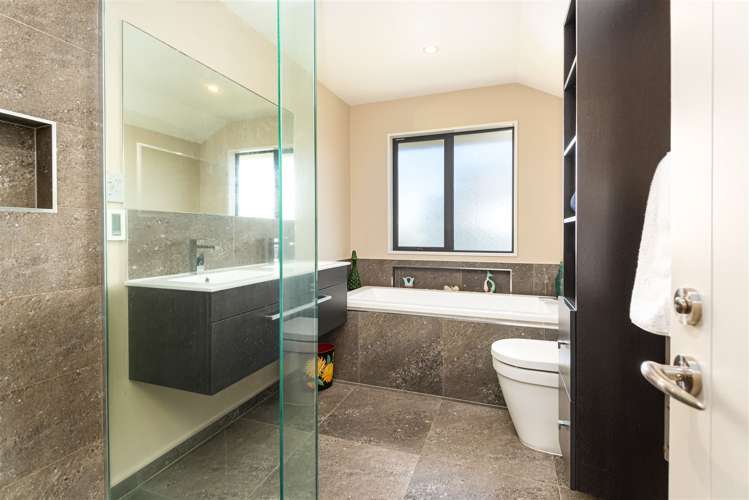 111a Rocking Horse Road Southshore_9