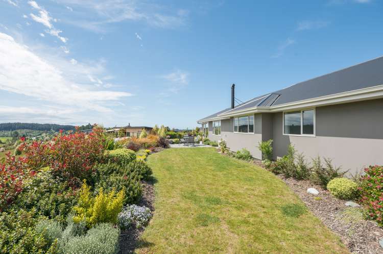 35 Redmill Road Redwood Valley_24