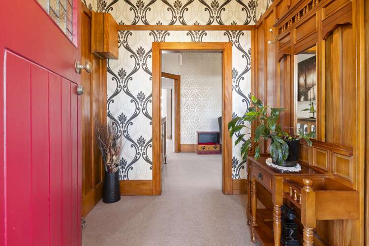 287 College Street West End_9